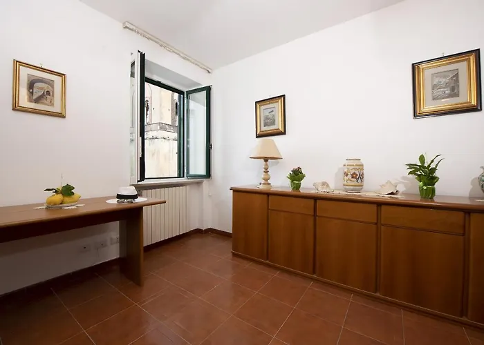 Lilla's House - Square & Close The Апартаменти *