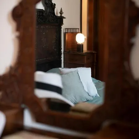 Lilla's House - Square & Close The Apartment *