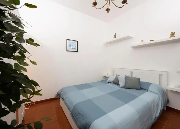 Lilla's House - Square & Close The Apartamento